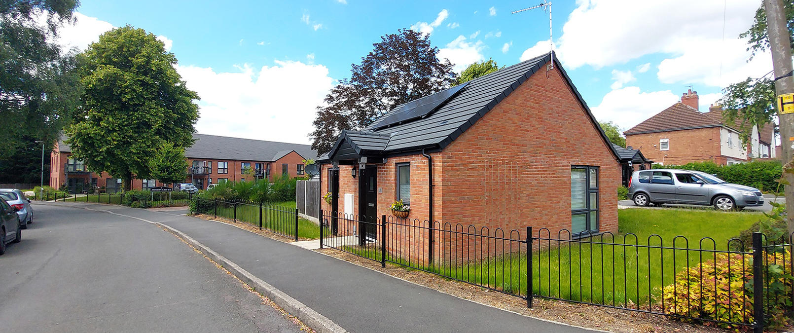 Bungalows and flats Bungalows and flats